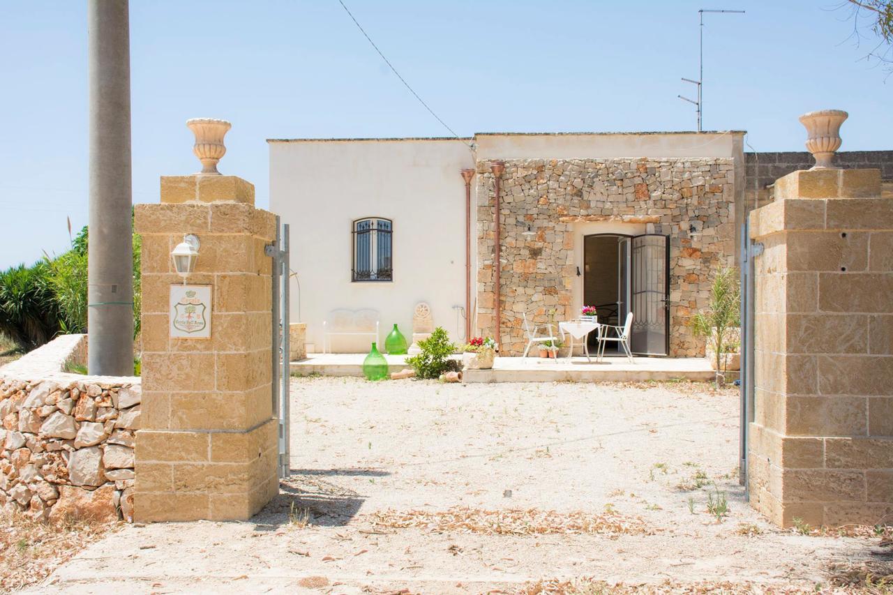 Вилла Casale Conte Dell'Anna Порто-Чезарео Экстерьер фото