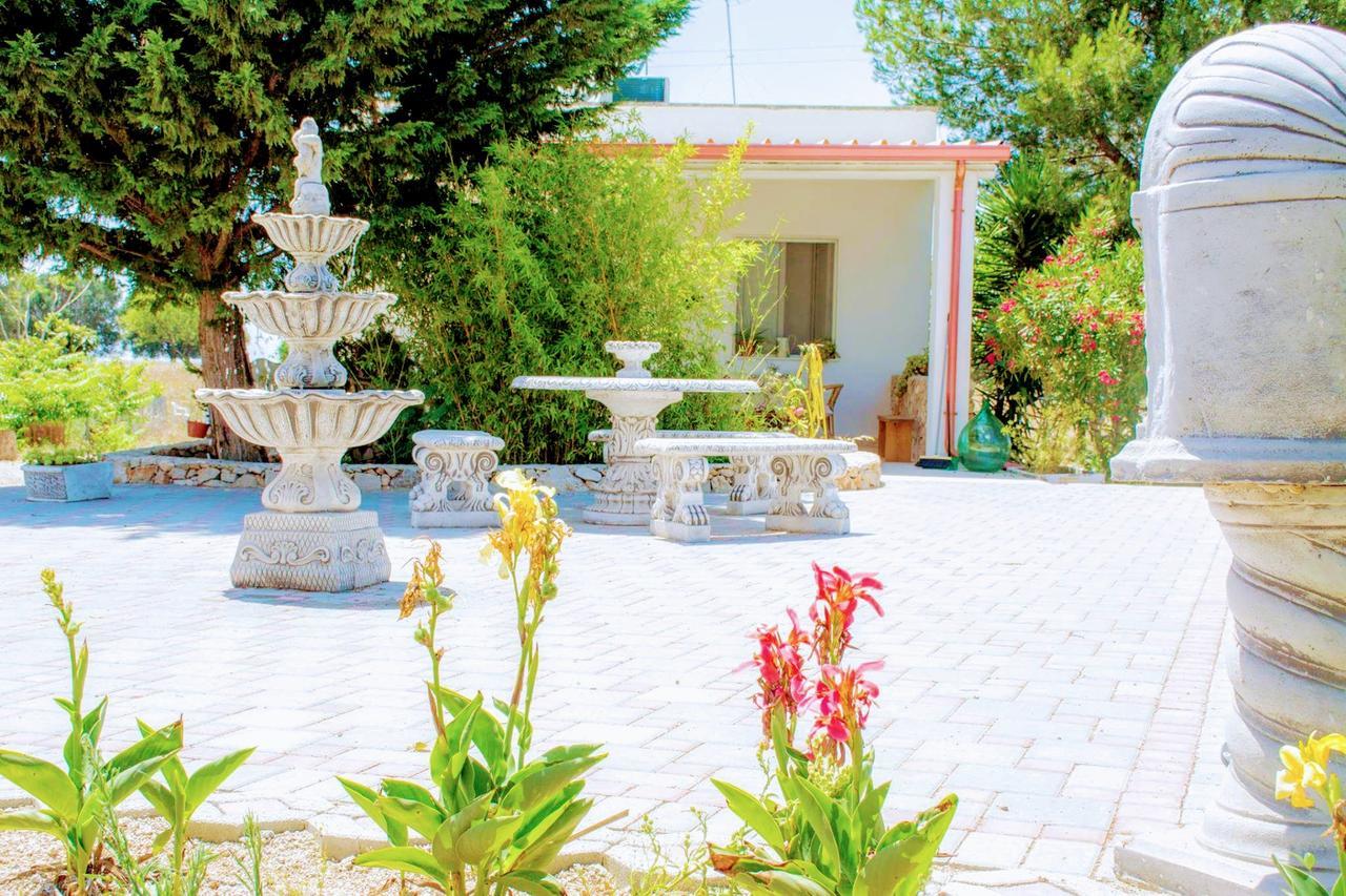 Вилла Casale Conte Dell'Anna Порто-Чезарео Номер фото